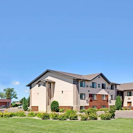Super 8 By Wyndham Aberdeen East Екстериор снимка